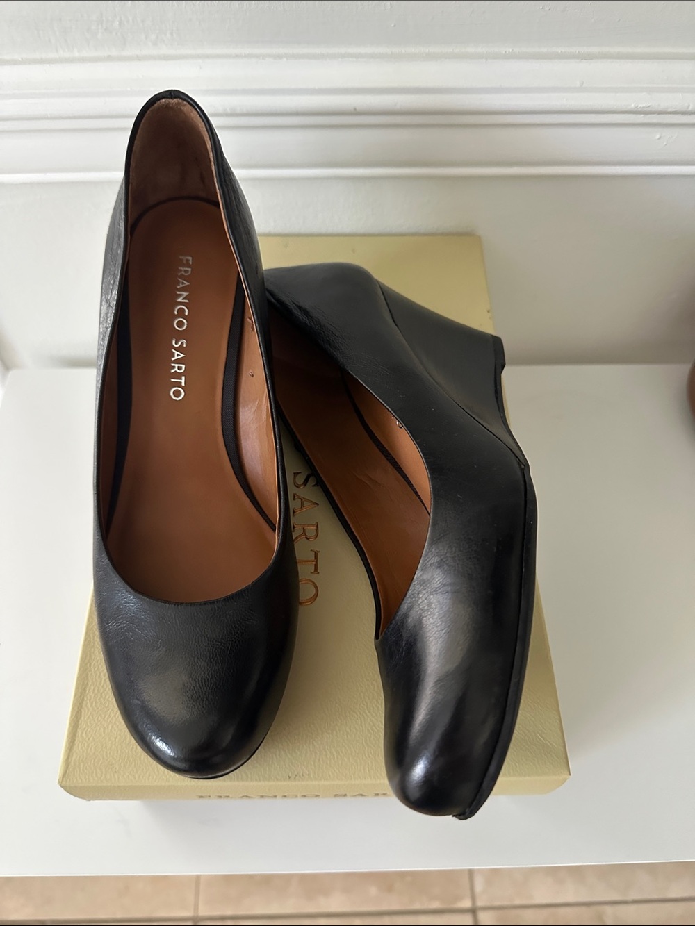 BNIB Franco Sarto Black Leather Wedge Pumps - Sz. 6